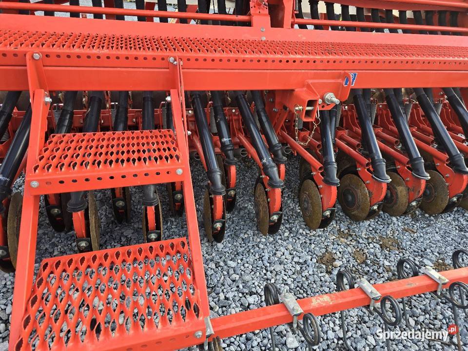 Agregat uprawowosiewny KUHN COBMILINER INTEGRA G