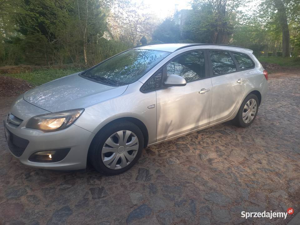 Opel Astra J 2014r17cdti 6 biegów Puck sprzedam