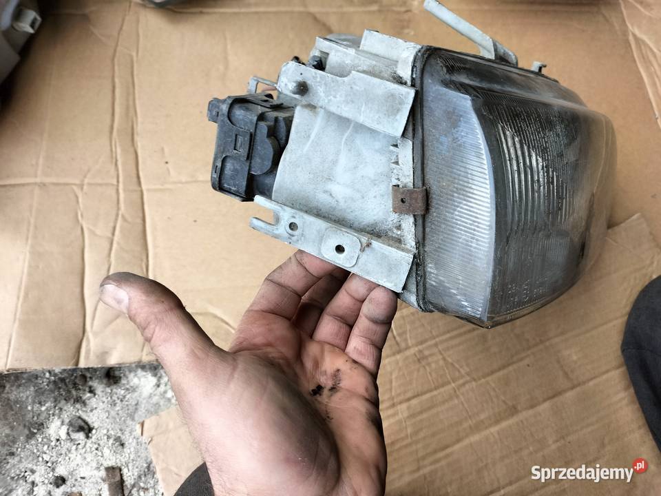 FIAT PUNTO 1 LAMPA PRZÓD PRZEDNIA PRAWA prawe Kamień-Kolonia sprzedam