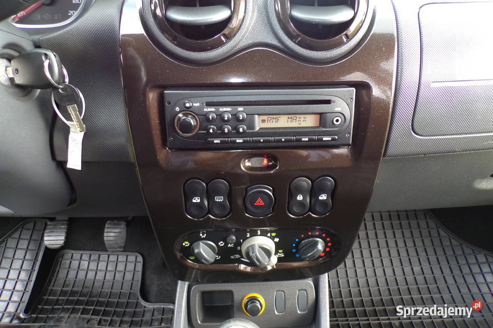 Dacia Duster16 Benz105 Ładny Stan Rok produkcji 2010 Piła sprzedam