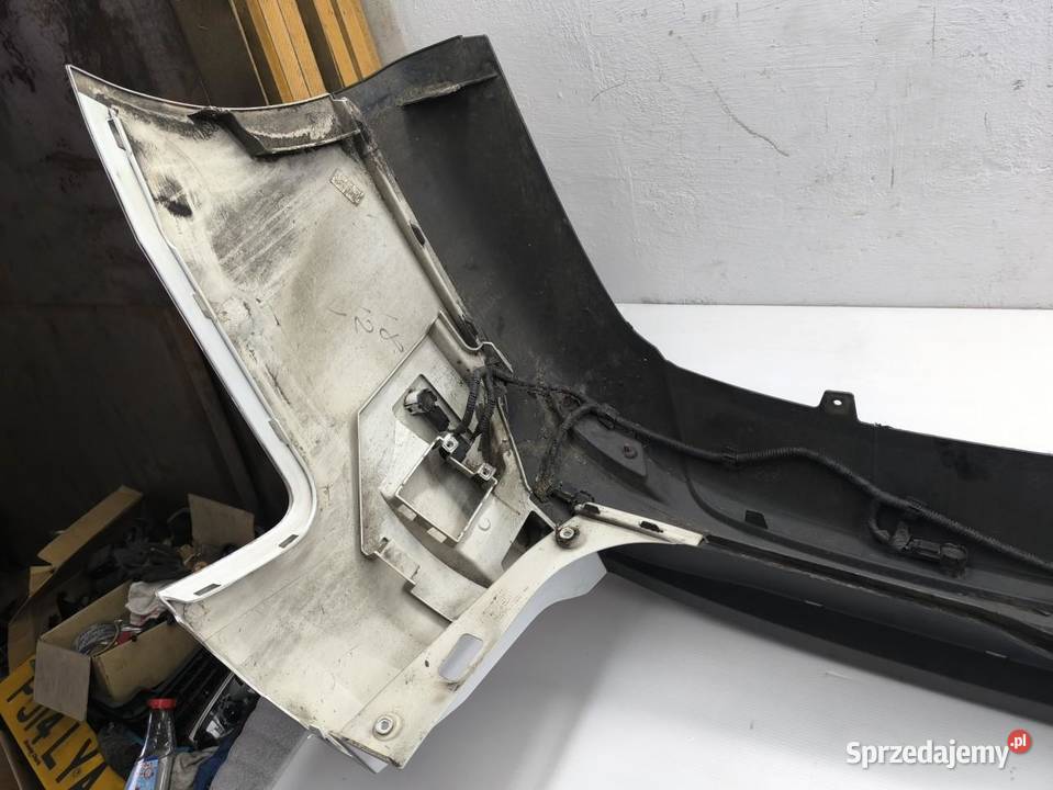 ZDERZAK TYŁ TYLNY 6 PDC FORD FOCUS MK3 LIFT osobowe