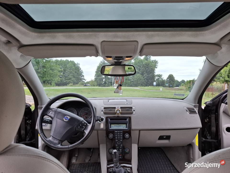 Volvo v50 20 D 2004r Średnie Duże