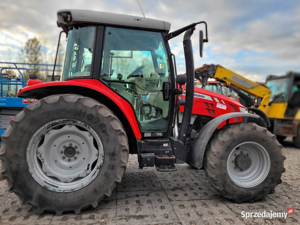 Massey Ferguson 5610 traktor 105 Zaklików