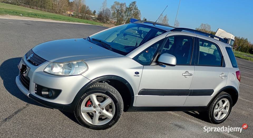 Suzuki sx4 4x4 abs esp relingi hak klima nowe Staszów