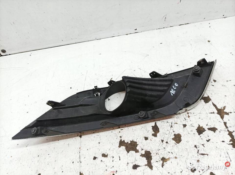 KRATKA ZDERZAKA LEWY PRZÓD POD PDC 261A31572R Rok produkcji 2019 sprzedam