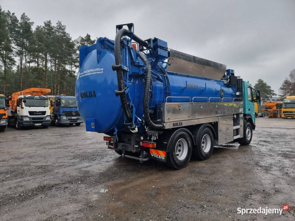 Volvo WUKO ROLBA DO CZYSZCZENIA KANAŁÓW KOMBI Samochody ciężarowe Daleszyce sprzedam