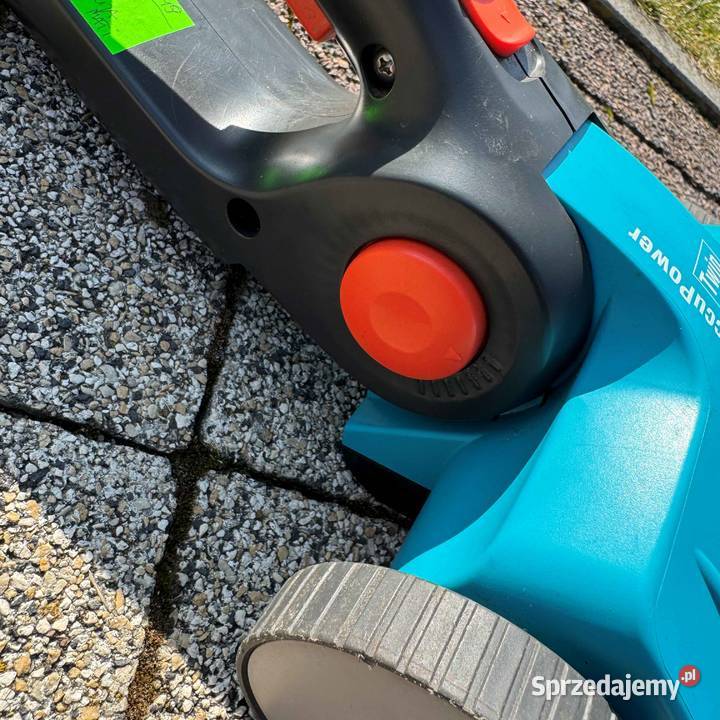 Nożyce akumulatorowe Gardena TwinCut 883020 kij sprzedam