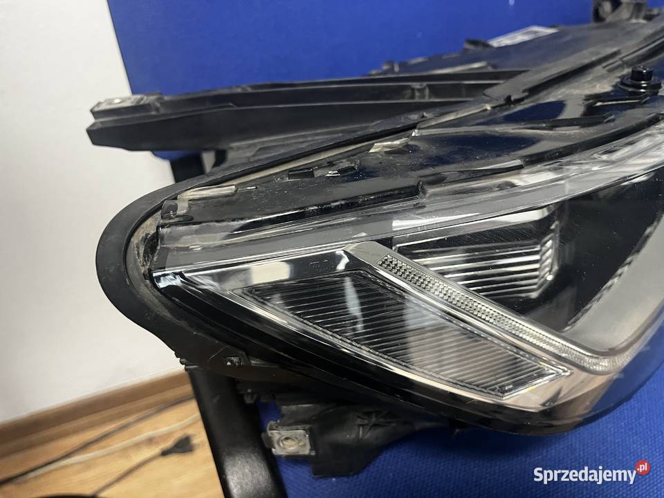 Reflektor VW passat prawy 3G1941082C Wrocław sprzedam