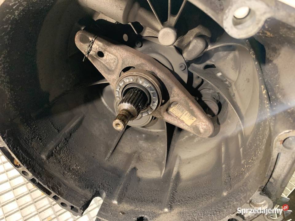 SKRZYNIA BIEGÓW BMW E83 1069401058 20 150 0311 osobowe