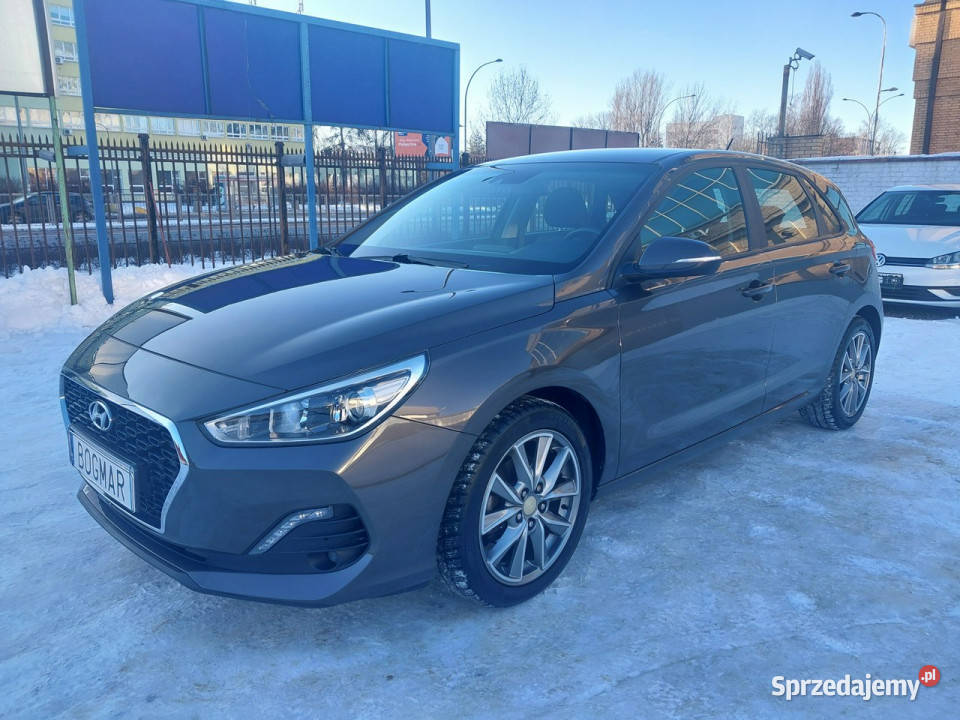 Hyundai i30 1400 benz SALON 100 bezwypadkowy III klimatyzacja Samochody osobowe Warszawa