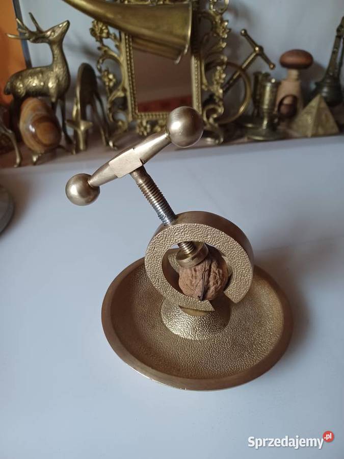 Mosiężny dziadek do orzechów śruba