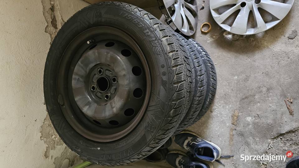 Komplet koła 15 do Suzuki Felgi opony zimowe Jaworzno
