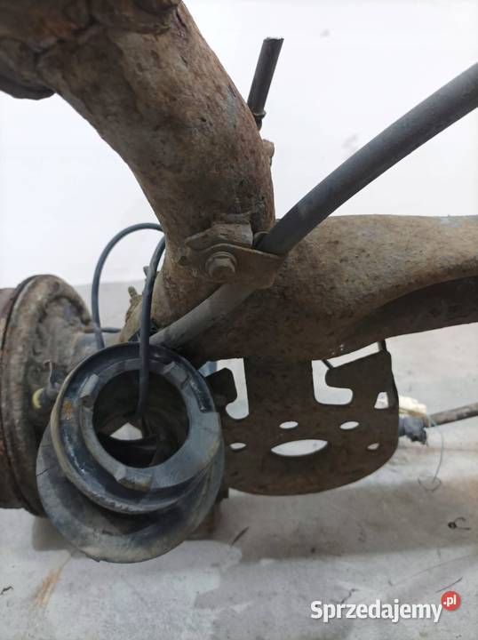 BELKA ZAWIESZENIA TYŁ Toyota Yaris II 20052011 świętokrzyskie