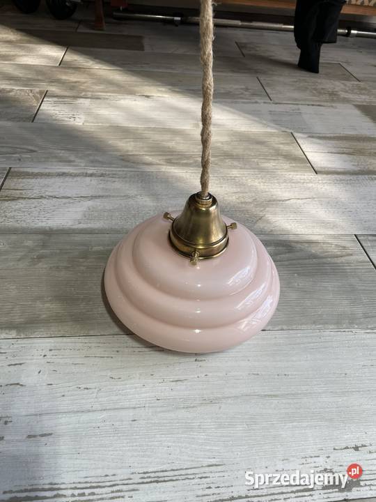 Stara lampa wisząca z kloszem Chudów