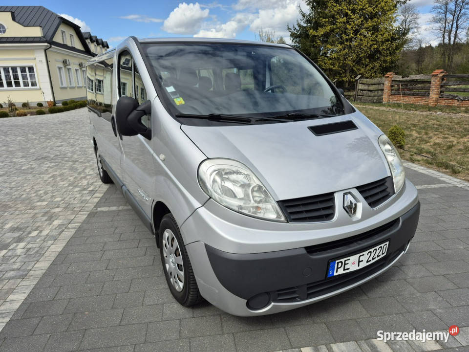 Renault Trafic LONG 9 osobowy PASANGER 115 aluminiowe felgi Drelów