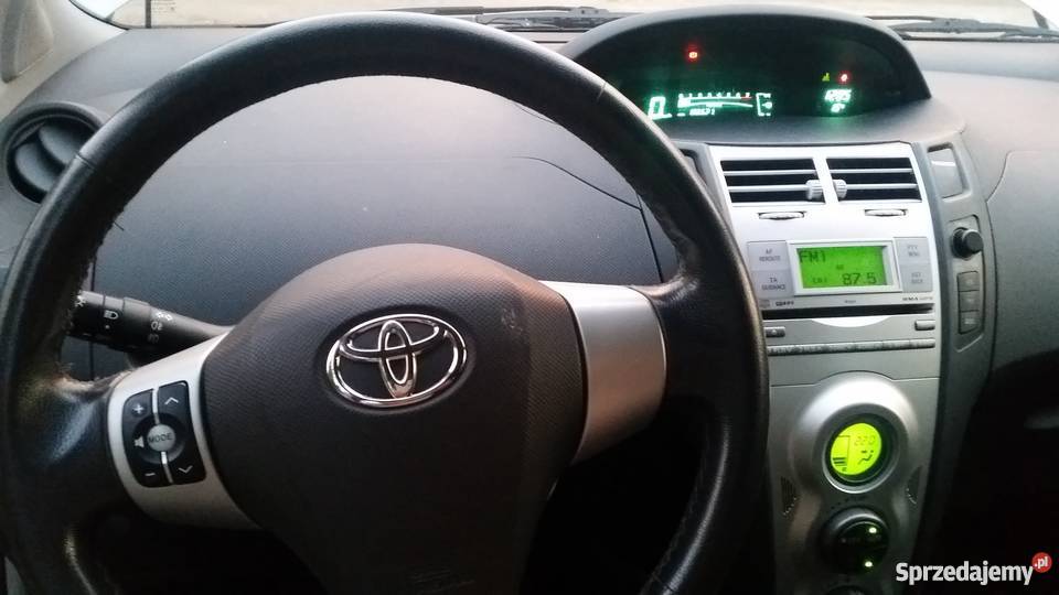 Toyota Yaris 2 1.3vtti benzyna Rzeszów Sprzedajemy.pl