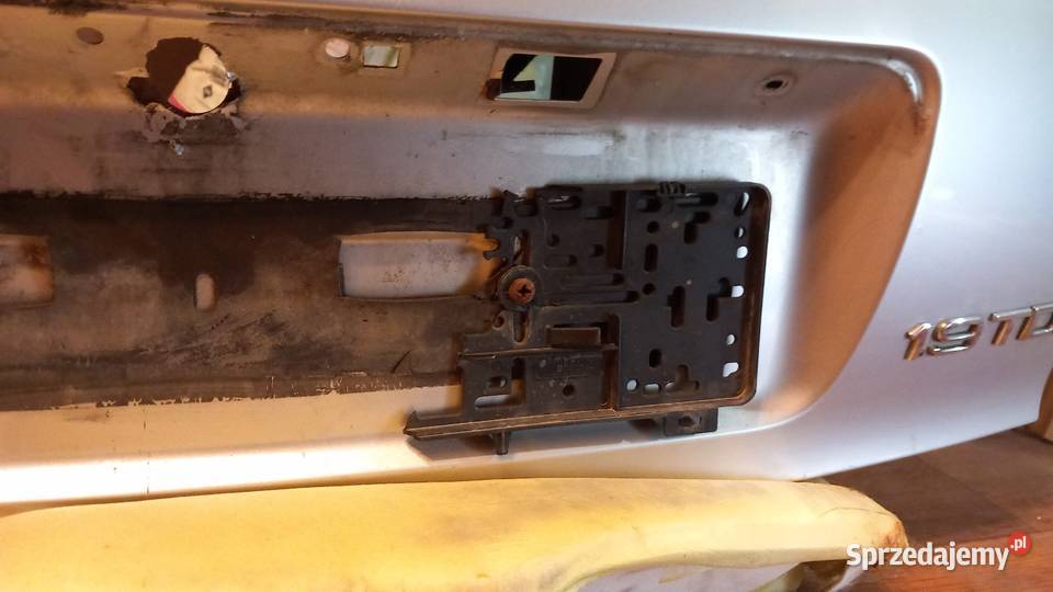 Sprzedam Klapę Bagażnika Audi a3 8l lift Fl LY7M Karoseria Kamienica Królewska