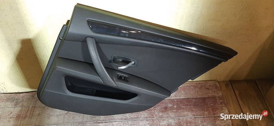Boczek tapicerka drzwi BMW E60 prawy tył Kombi Drzwi