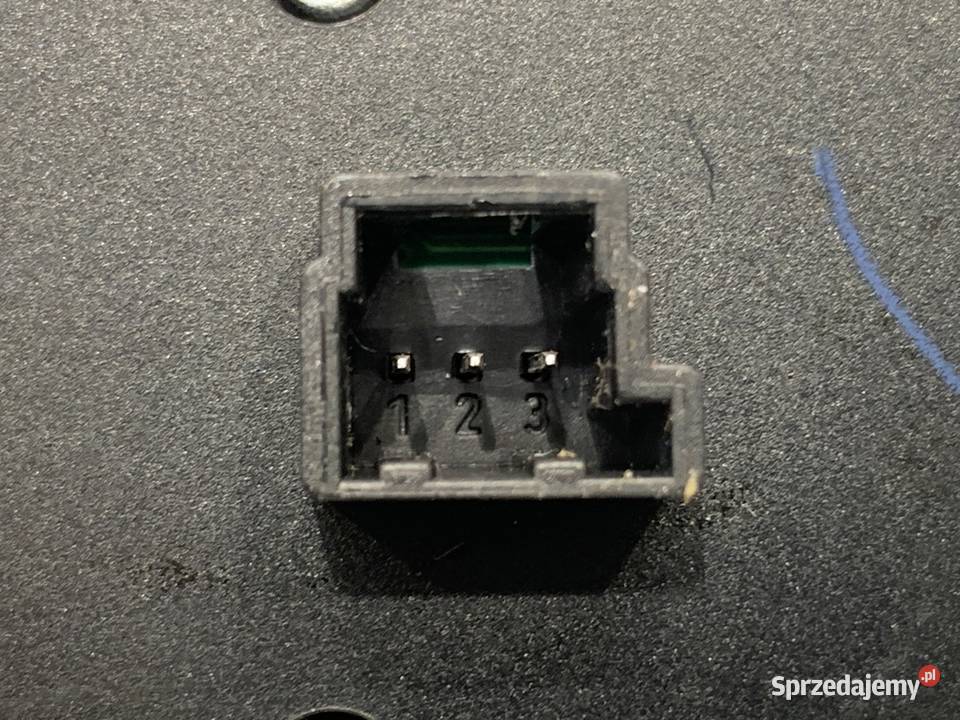 PRZEŁĄCZNIK SZYB MERCEDES W176 A1669054300 1218 sprzedam