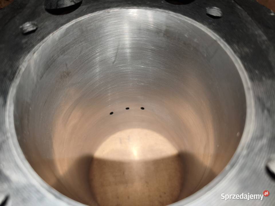 Cylindry szlifie z nowymi tłokami Ural M61 M62 Leszno