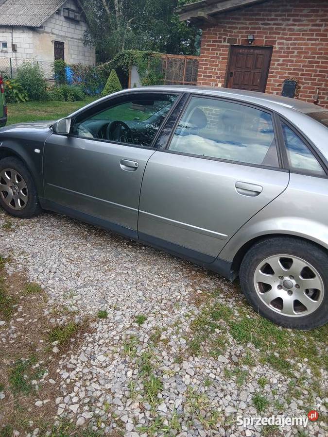 Audi a4b6 20benzyna uszkodzony Wierzchowiska