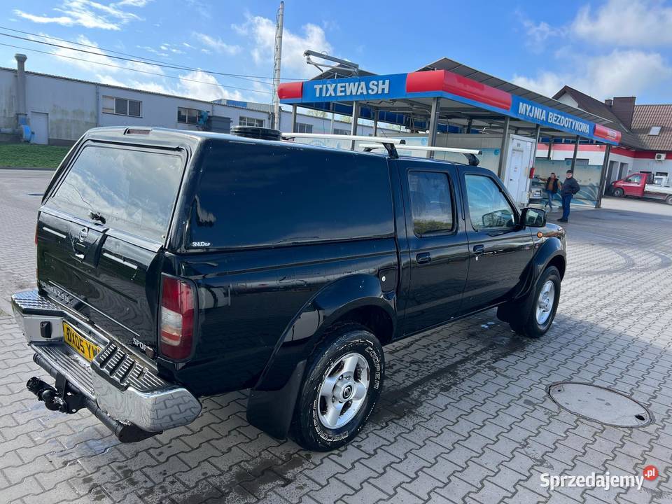 Zabudowa Paki Nissan Navara D40 SNUGTOP Hardtop