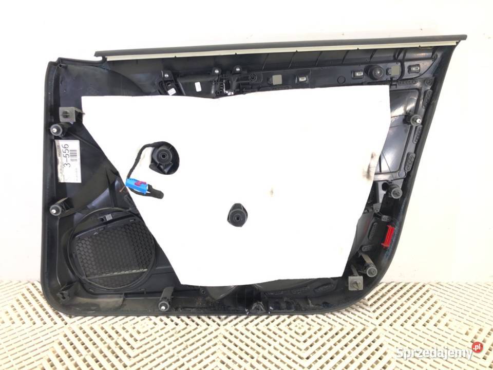 BOCZEK DRZWI LEWY PRZÓD AUDI A4 B8 Kombi 0715