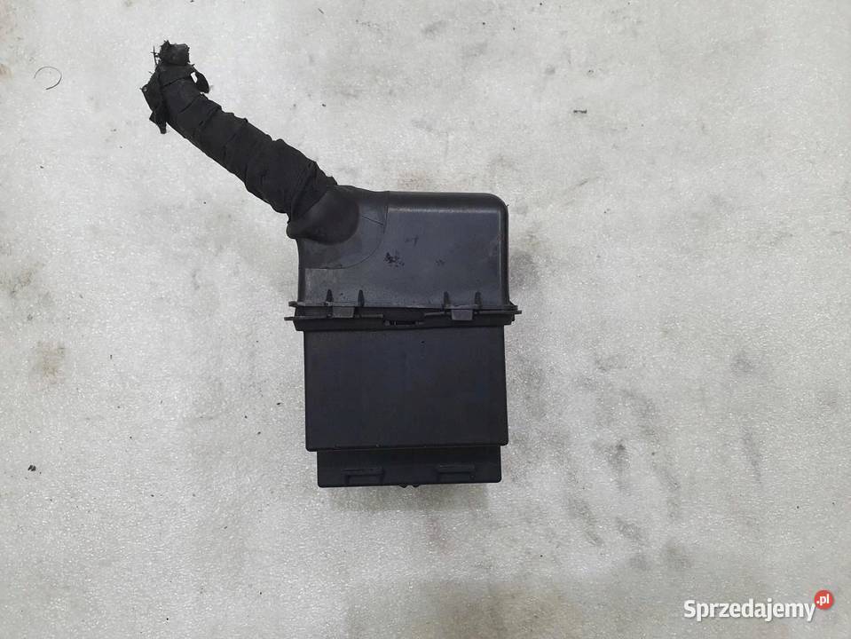 SKRZYNKA BEZPIECZNIKÓW VW PASSAT B7 7N0937311 osobowe sprzedam
