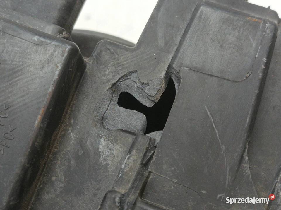 LAMPA PRZÓD PRAWA LIFT EU USZKODZONA 260103761R Motoryzacja