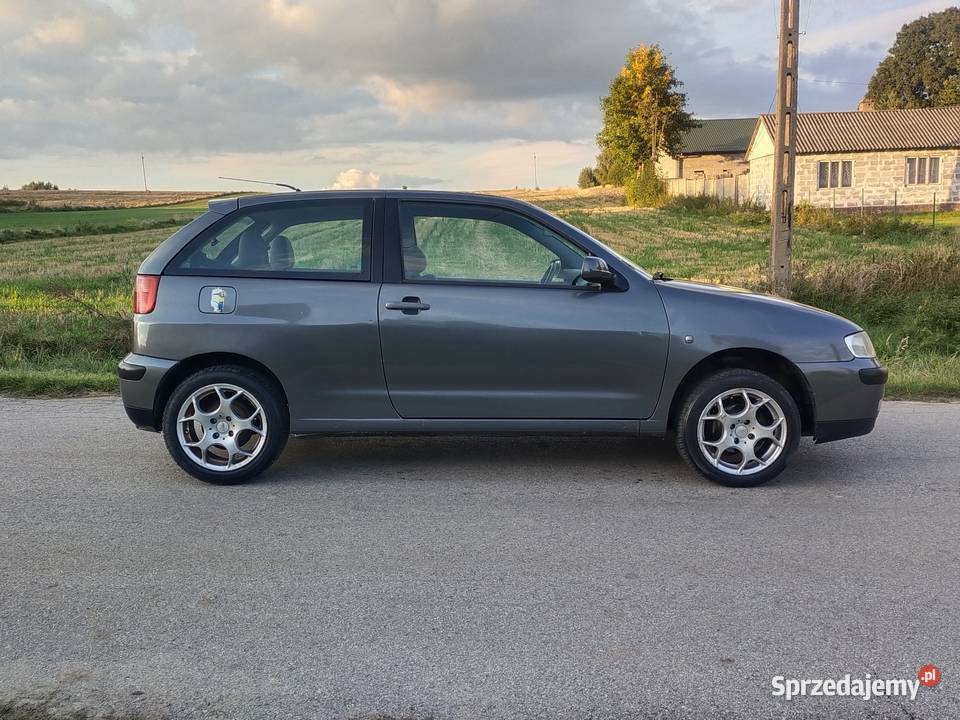 Seat Ibiza 2FL benzyna Bodzentyn sprzedam