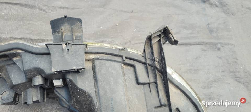 PEUGEOT 107 LEWY REFLEKTOR LAMPA LEWA PRZOD 1490 Ruda Śląska sprzedam