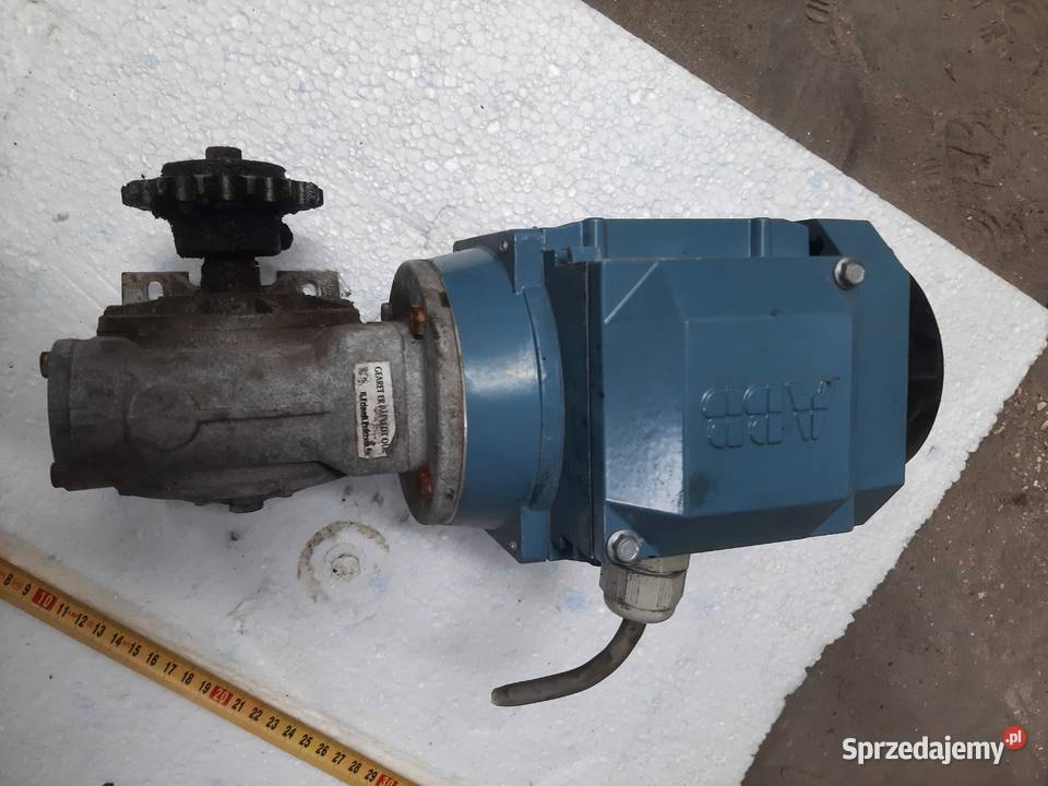 Silnik z przekładnia kątowa 055kw wielkopolskie Kobyla Góra sprzedam
