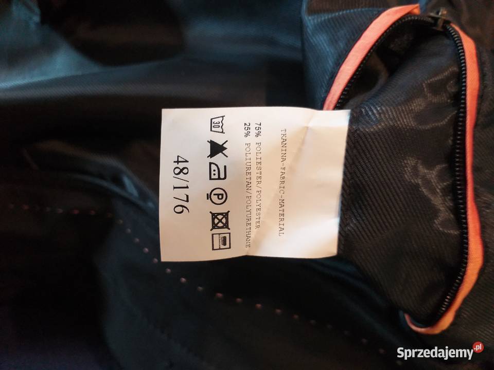 Czarny męski płaszcz biznesowy FF 48176 Katowice