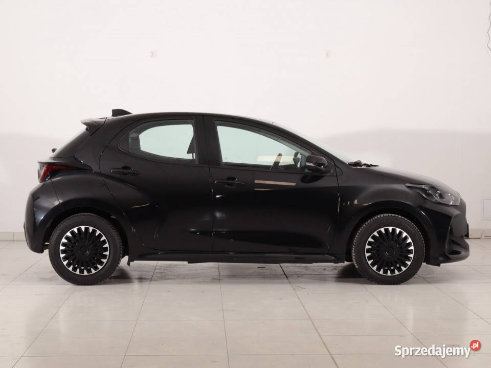 Toyota Yaris 15 VVTi Hybrid