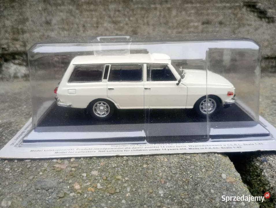 WARTBURG 353 KOMBI tourist kultowe auta PRL Warszawa