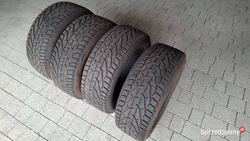 SPRZEDAM opony zimowe KORMORAN SNOW 23555 R17 Rabka-Zdrój sprzedam