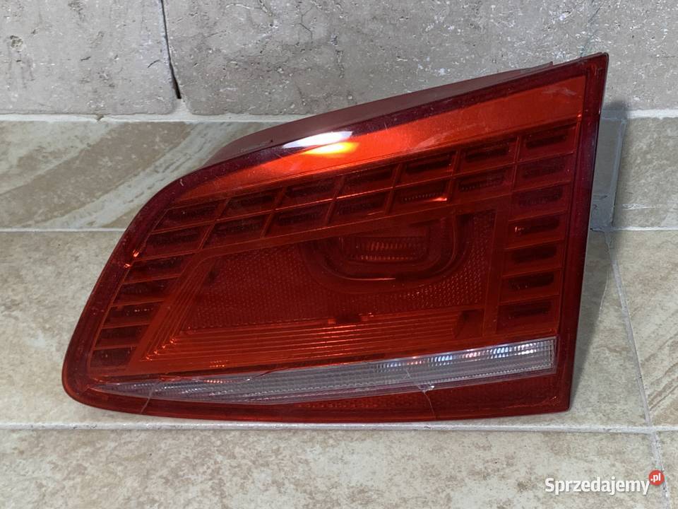 VW Passat B7 kombi 12r lampa tylna LED lewa w osobowe Barwałd Dolny