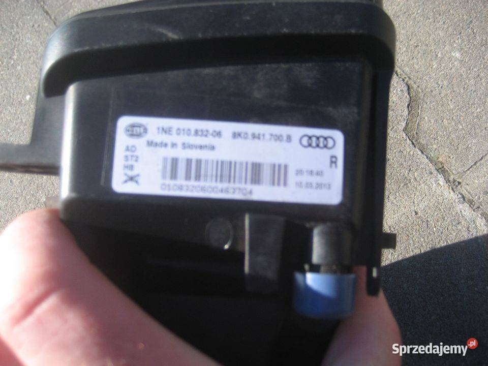 AUDI A4 B8 LIFT 1215R HALOGENY PRAWY LEWY H8 Oświetlenie Rakoniewice