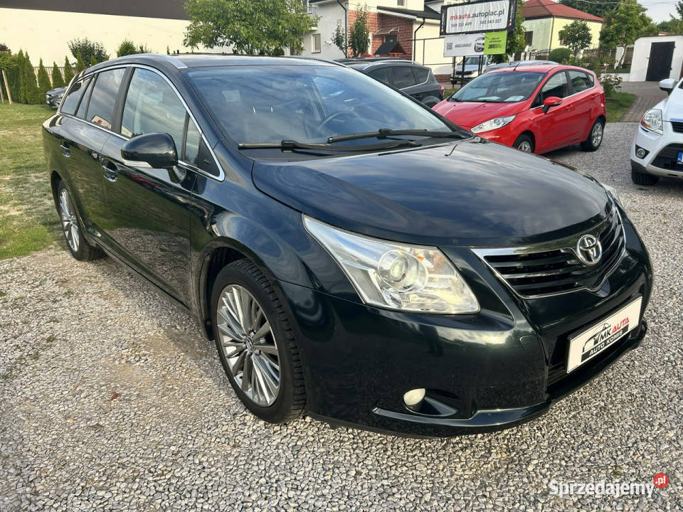 Toyota Avensis Super stan III 2009 261000km mazowieckie Nowe Iganie