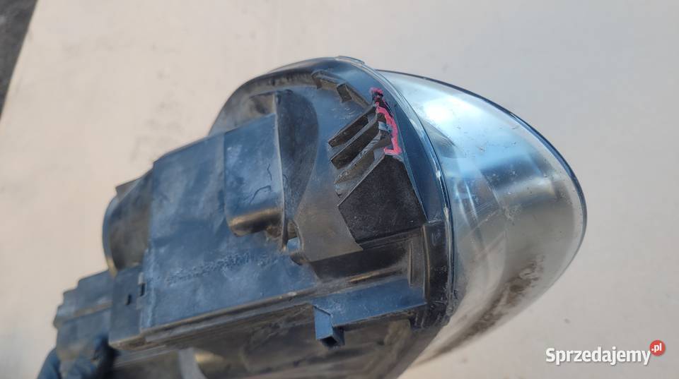 VW GOLF V 5 LEWY REFLEKTOR LAMPA LEWA PRZOD 747 Ruda Śląska