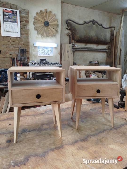 Szafka nocna z litego drewna dębowego Postolice