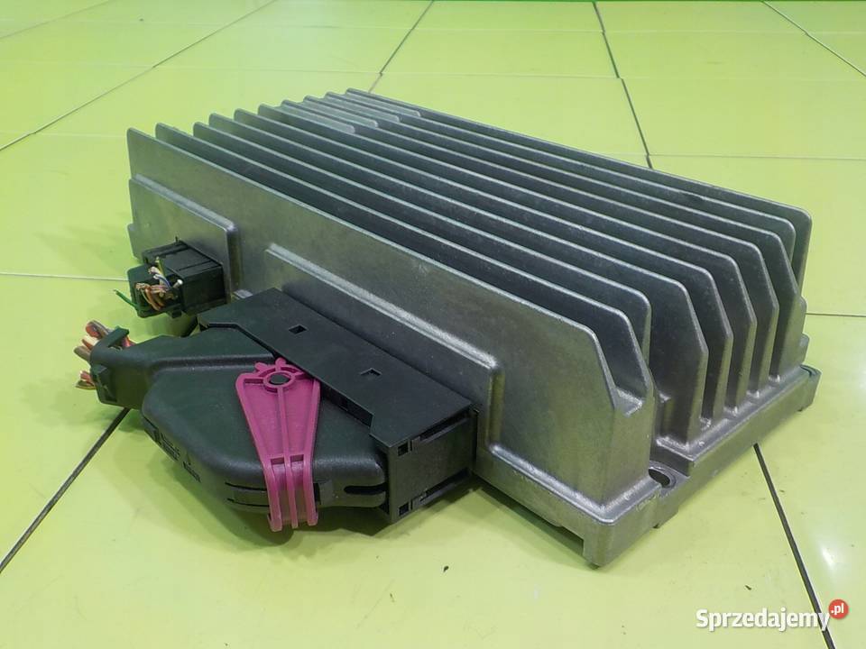 AUDI A5 8T 09r COUPE 2D wzmacniacz 8T0035223AJ osobowe mazowieckie Suków