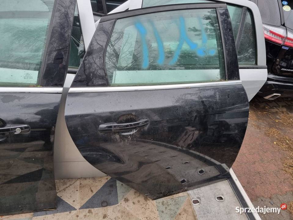 DRZWI PRAWY TYŁ FORD FOCUS MK3 FB KOMPLETNE osobowe Drzwi