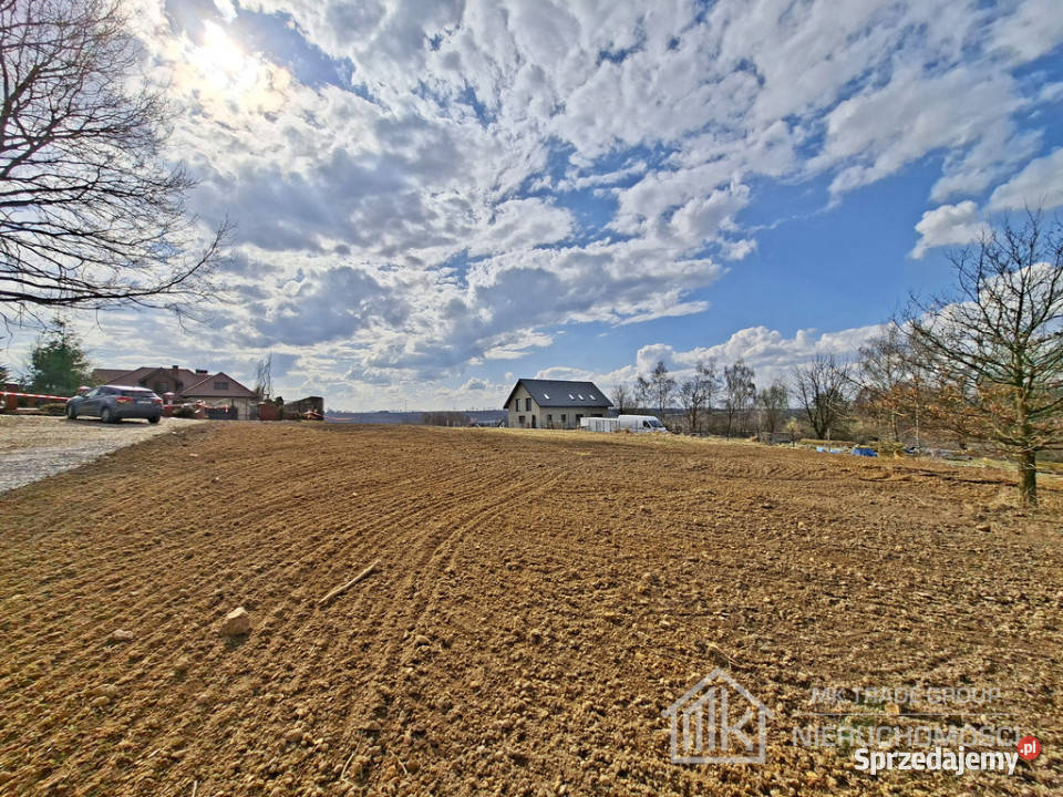 Działka budowlana SzarówKłaj szeroka 29m media Szarów