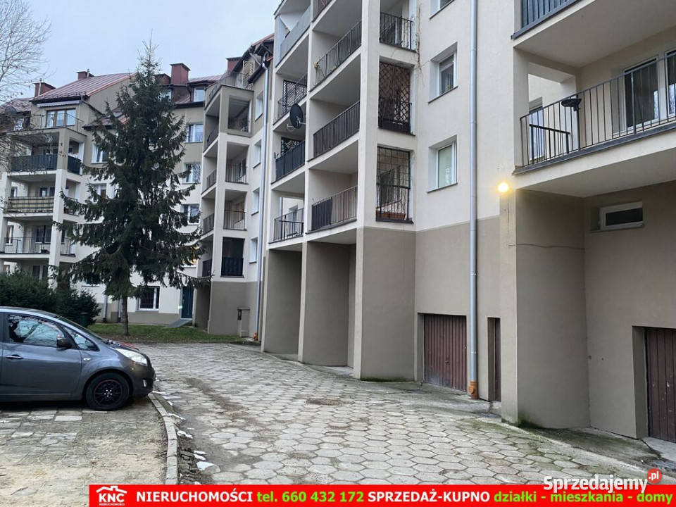Garaż w budynku Kalinowszczyzna Lublin