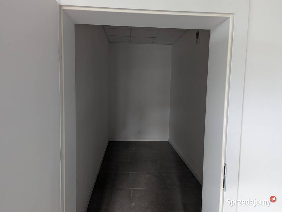 Lokal 65 m parter parking Sybiraków strony alei Wyszków