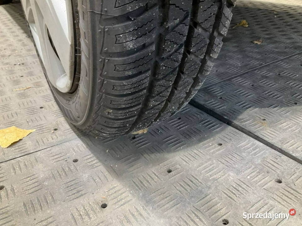 Toyota Aygo 5 drzwi niski przebieg klimatyzacja manualna pomorskie Wejherowo