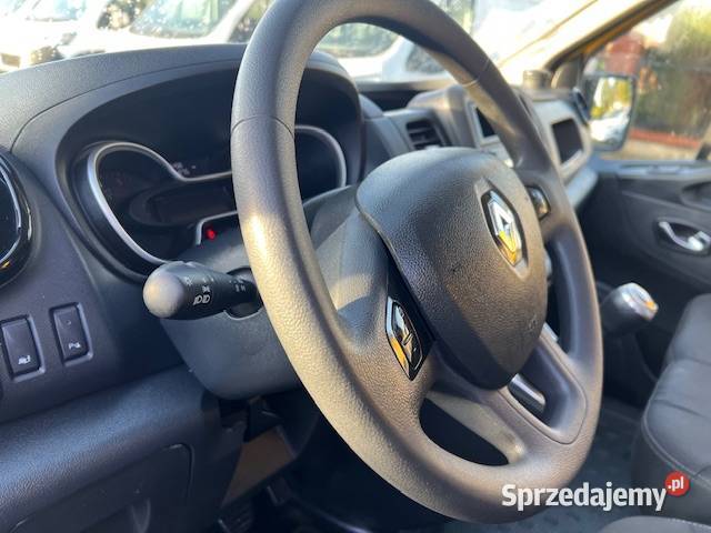 sprzedam samochód dostawczy renault trafic L2H1 sprzedam