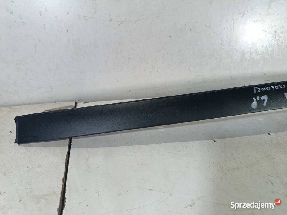 LISTWA SZYBY CZOŁOWEJ LEWA SEAT ALTEA 5P0854319D osobowe Listwy sprzedam