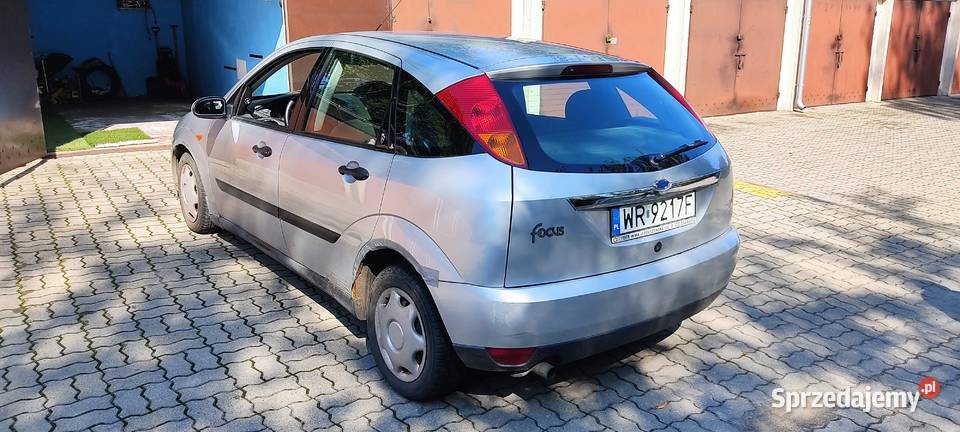 Ford focus 2000 18 benzynka wersja GHIA nieuszkodzony Radom